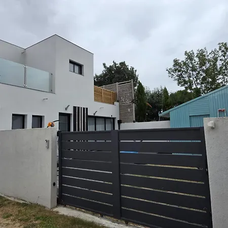 Holiday home Maison A 8 Mn De L'ile De Re Et De La Rochelle 2 5 Personnes